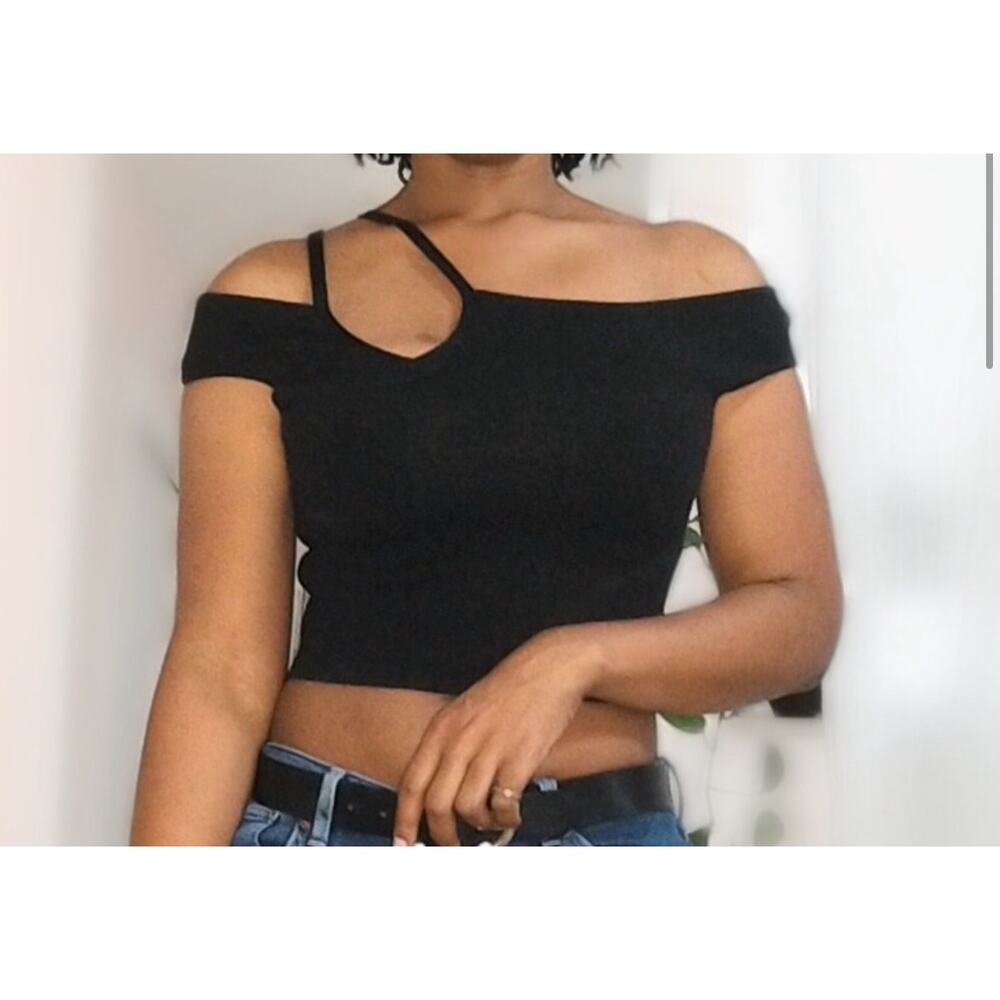 Express Black Crop Top Cold Shoulder Size Small
